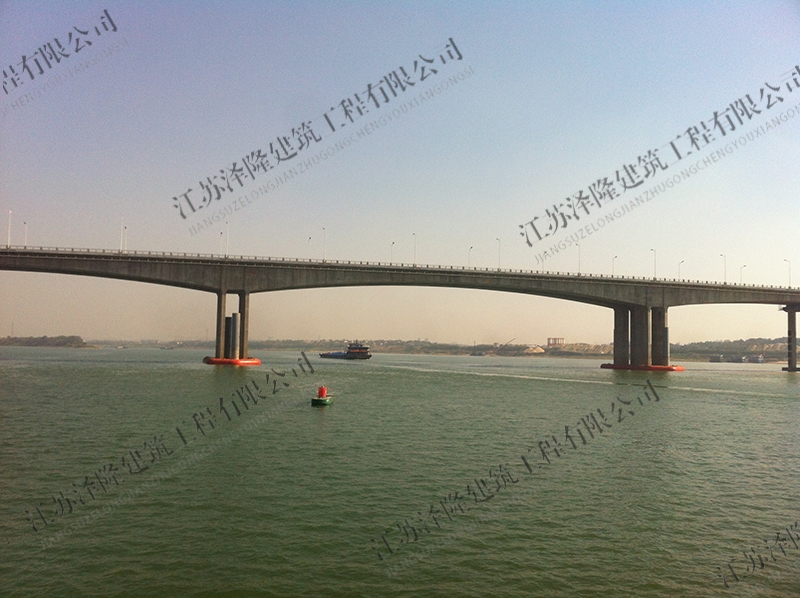 湖南省湘潭市湘江某桥项目